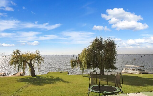 Waterfront 58 Yarrawonga