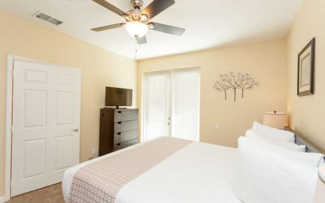 Vista Cay - 8001 Coolbreeze Dr #118