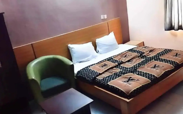 Leisure Spring Hotel