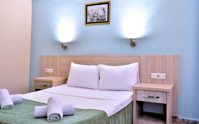 Native Hotel