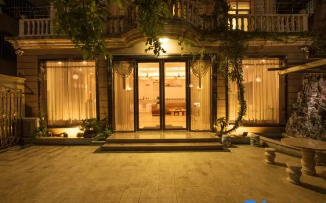 Xiaoshu Wushe Boutique Hostel