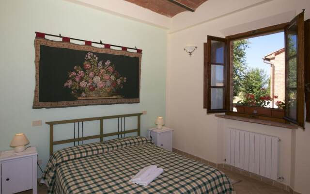 Rustic Escape With Pool