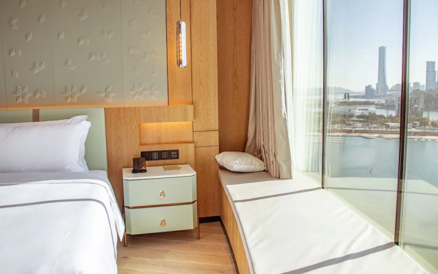 YOHO Treasure Island Hotel