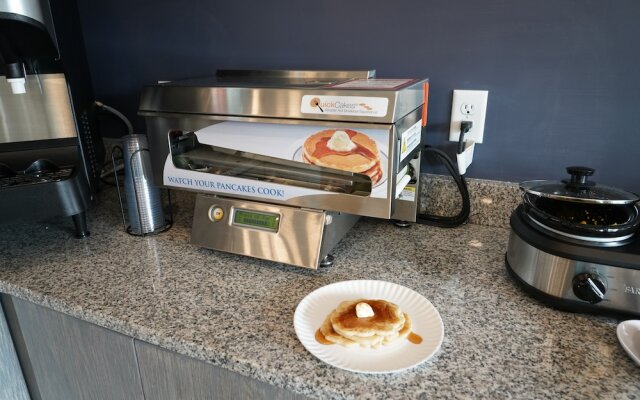 Brookstone Inn And Suites