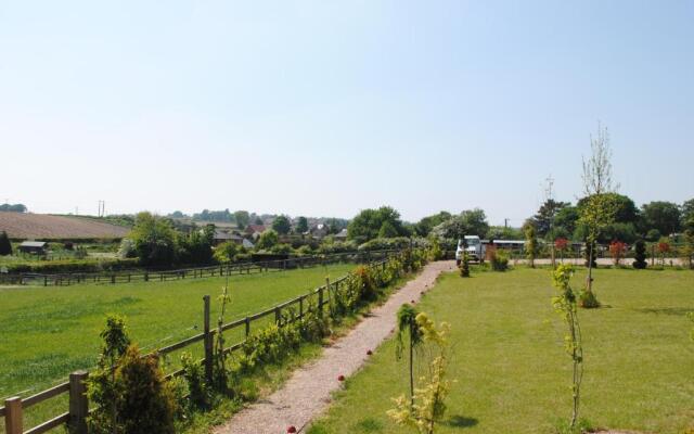 The Little John Petite Cosy Cabin At Fairview Farm Nottingham Set In 88 Acres