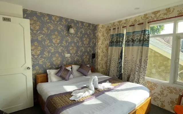 Heritage Rose Inn