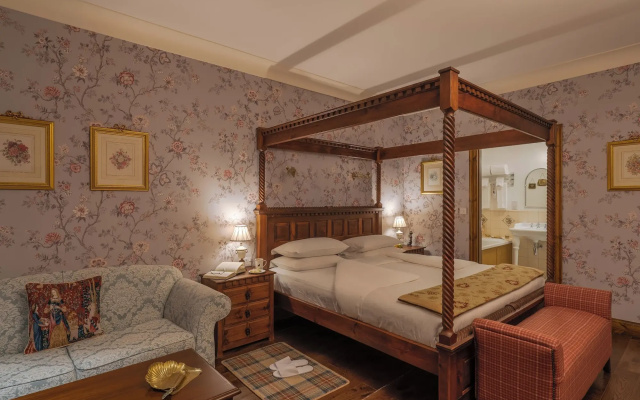 The Whispering Pine Lodge