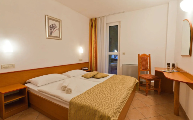 Villa Lovorka - Hotel Resort Drazica