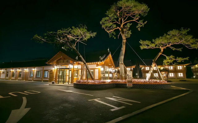 Jeonju Wangyijimil Hanok Hotel