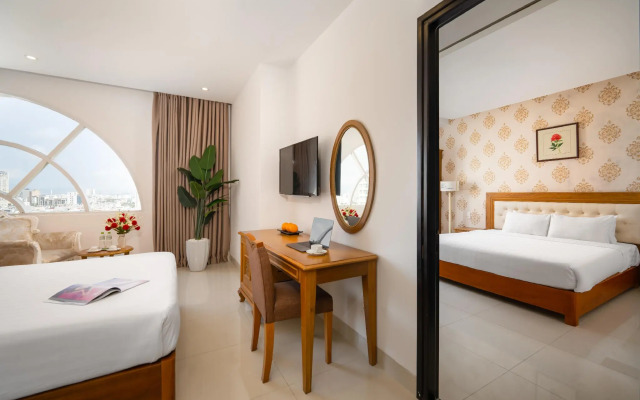 Royal Family Hotel Da Nang