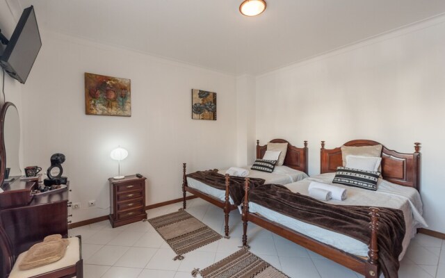 Dipti's Bed and Breakfast