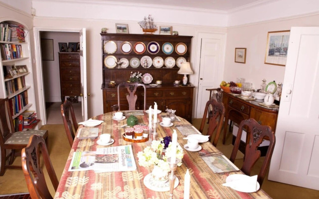 Weston Lawn