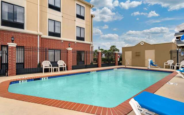 Comfort Inn & Suites Port Arthur-Port Neches