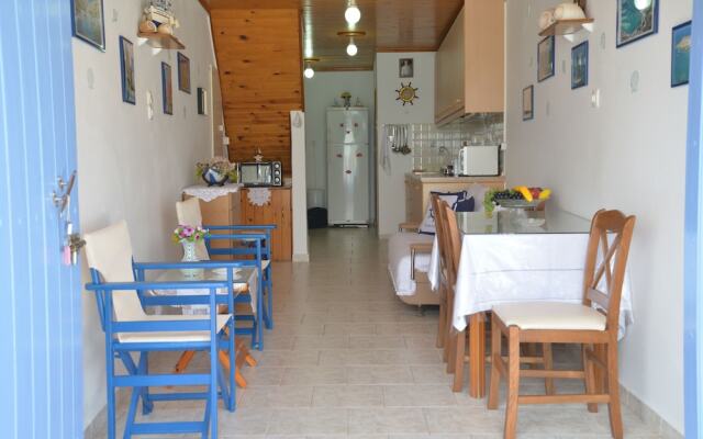 Erginas Boat House