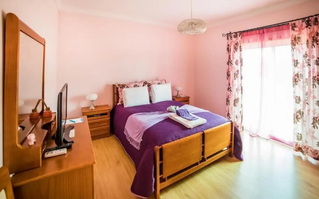Moradia V3 Férias No Algarve Com Jacuzzi Privado