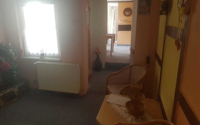 Ferienwohnung mit Blick zur Altenburg