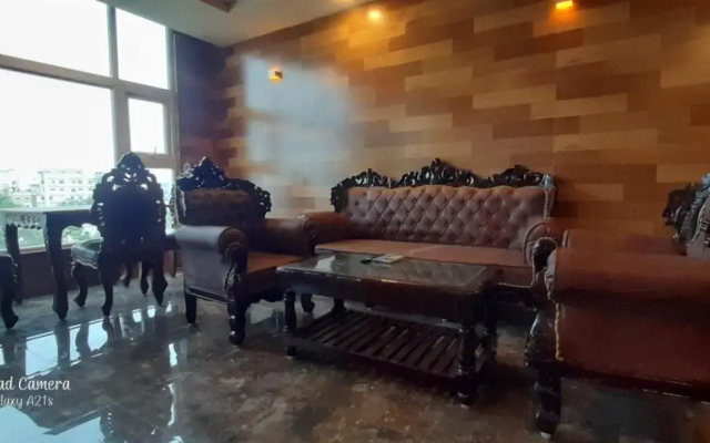Hyders Park - The Business Hotel