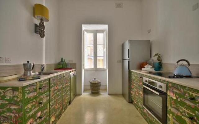 Bright 1Br Townhouse With Sea View