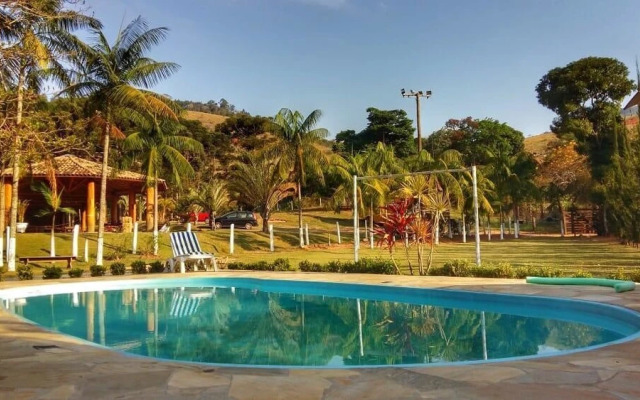 Hostel Cantinho Família Aventura