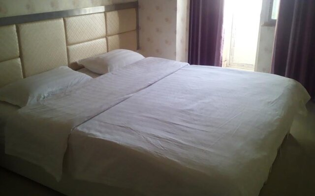 Lido Hotel Jingguang Road