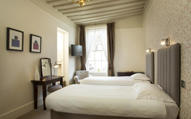 The George Hotel