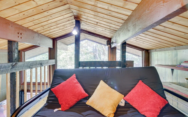 Tobyhanna Vacation Rental w/ Pool Access!