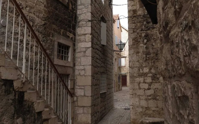 Villa Eight by Villa Kuzmanic