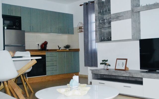 Canaryislandshost l Pool & Relax, close to the Beach