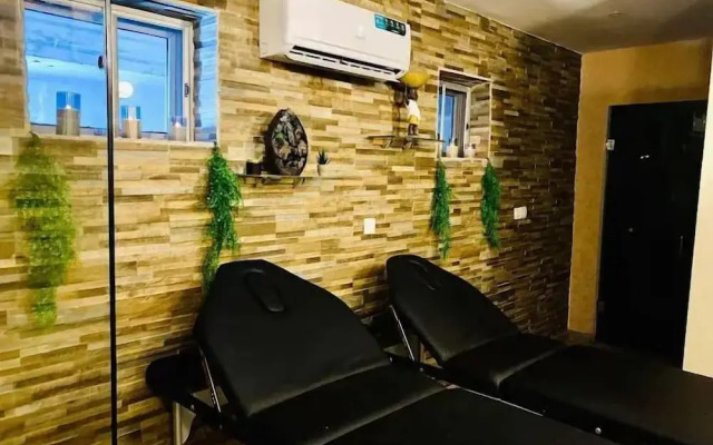 1677 Mayfair Apartment