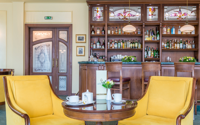Crystal Palace Boutique Hotel