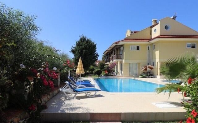 Villa RN4C by JoyLettings