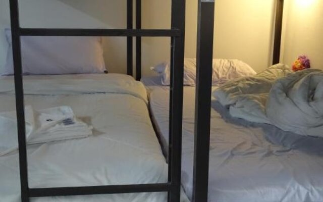 Patong Dormitory Hotel - Hostel