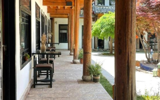K2 International Youth Hostel
