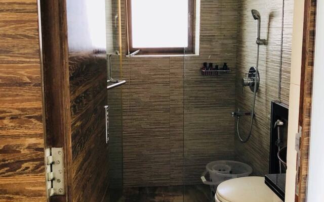 Economical Stay In Heart Of Mumbai
