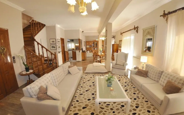 Villa Tango