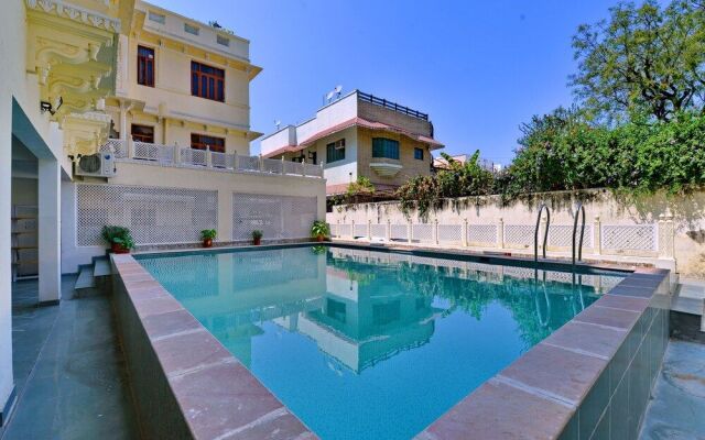Jaisingh Garh Hotel and Resort