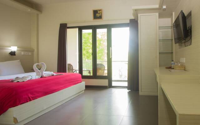 Maxi Hotel Kedonganan