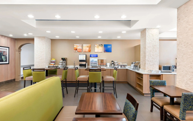 Comfort Suites New Orleans East