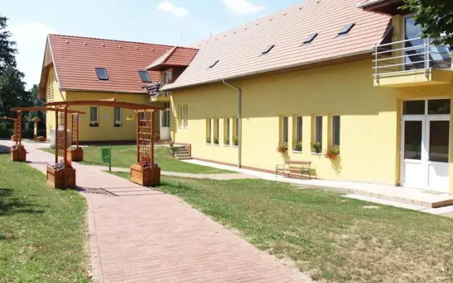 Alsómocsoládi Vendégház