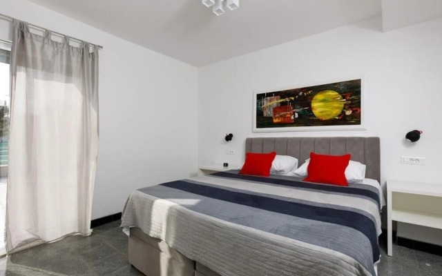 Nice Beach Apartments for 3 Adults