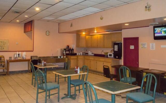 Super 8 Motel - Lawton