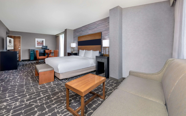 DoubleTree by Hilton Denver - Aurora