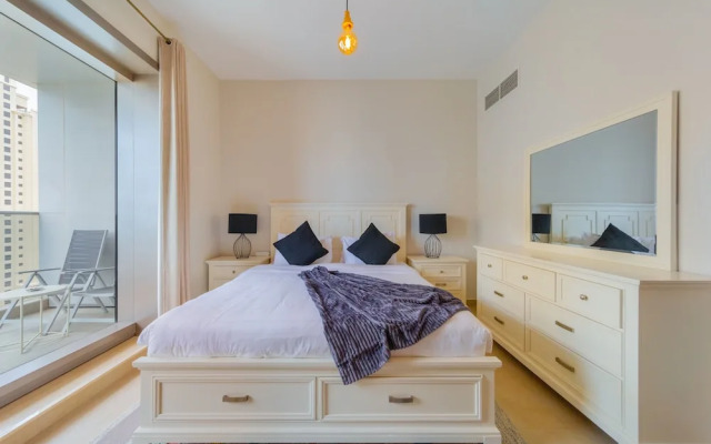 Sparkle Towers by Eden's Dubai