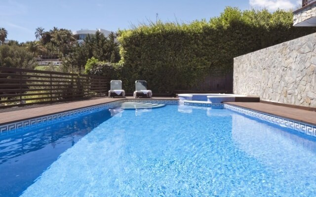 Villa California