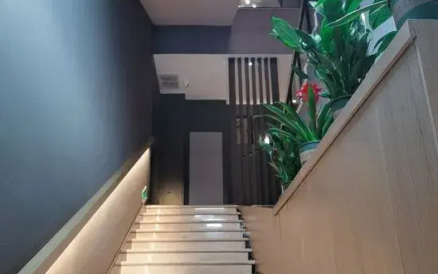 Yunman M Hotel (Xuchang Pang Donglai Jinhui Plaza)