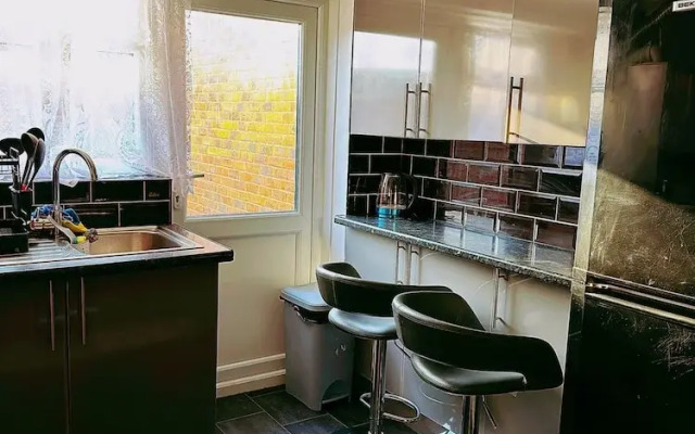 Cozy one bed Apartment Near Heathrow