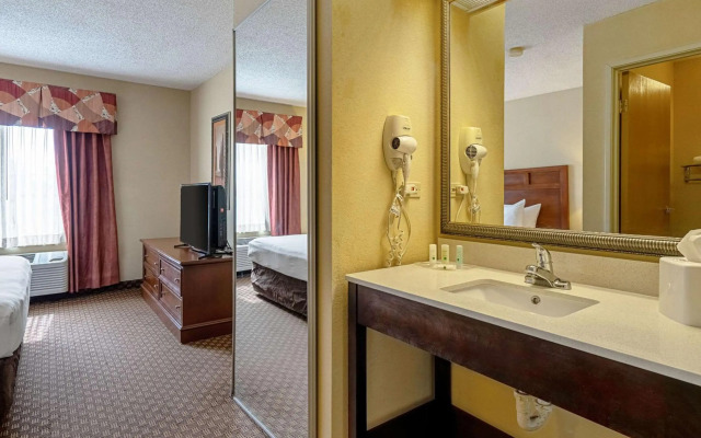 Quality Suites San Antonio Northeast