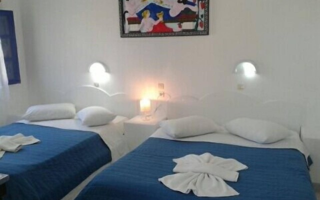 Perissa Hotel