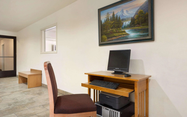 Travelodge by Wyndham Belen