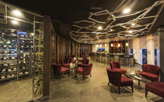 Novotel Suites Hanoi